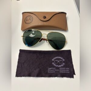 Rayban Vintage Early 2000s Gold Aviators Green Lenses Large Size